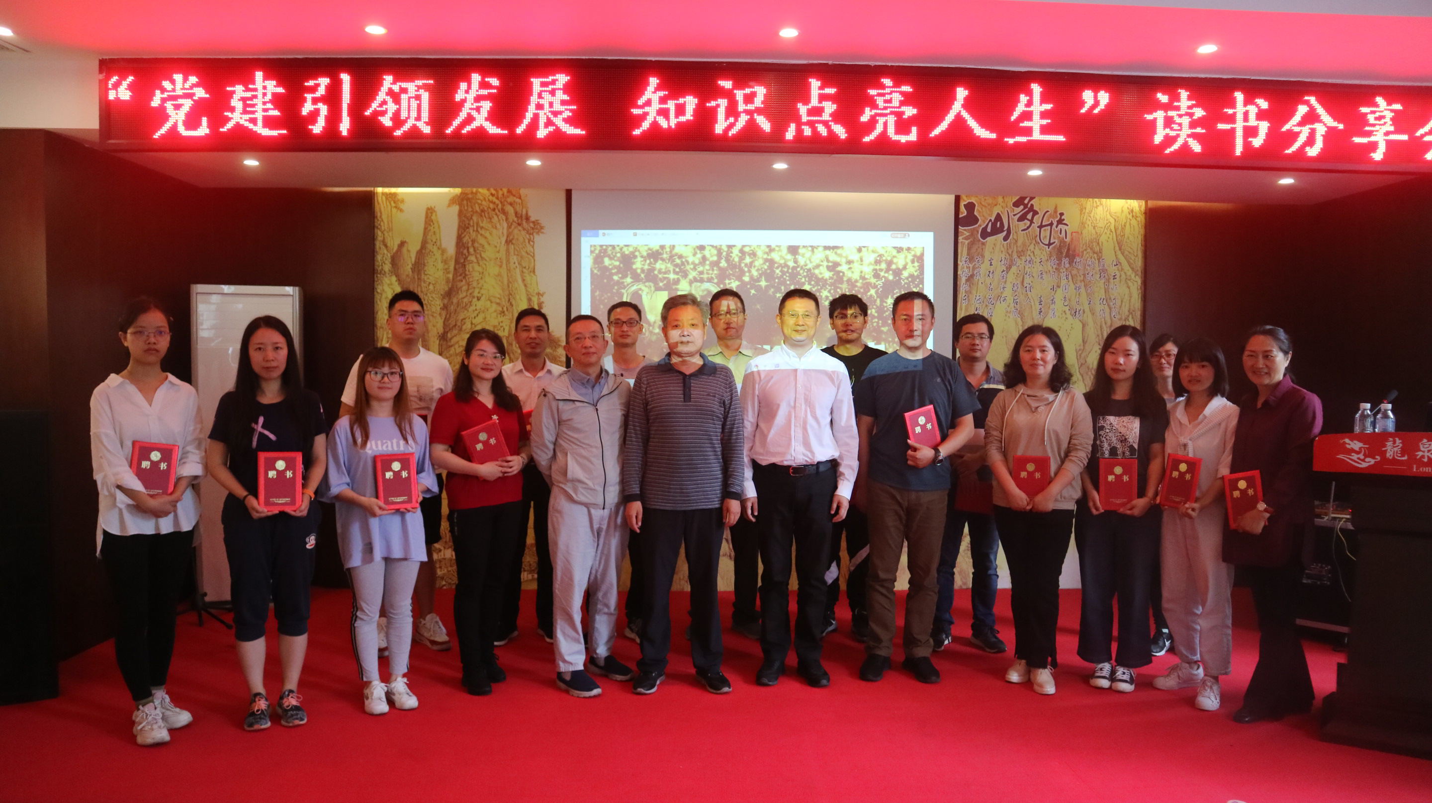 ����ʷ���������³��ġ���������ƪ  ------��k8�����㡷��һ���ίƸ��䷢��ʽ